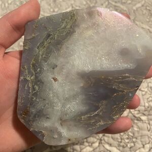 Aura coated moss agate slab indoor photos